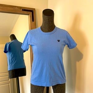 PLAY by Comme des garçons T-shirt baby blue sky blue size M in good condition 💗